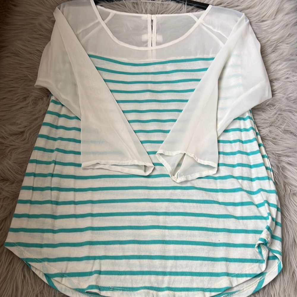 Lauren Conrad top